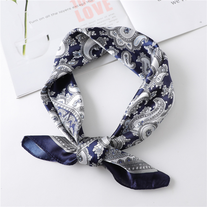 Silk Scarf Square - Foulard carré de luxe en soie