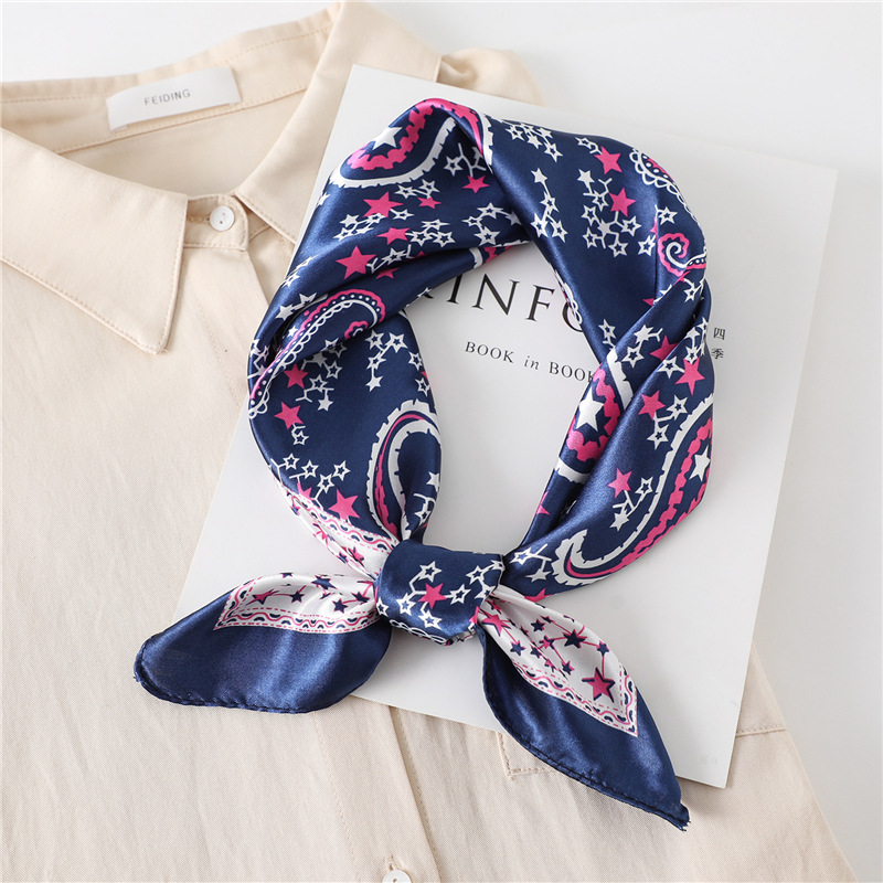 Foulard carré de luxe en soie  - Silk Scarf Square avis et prix