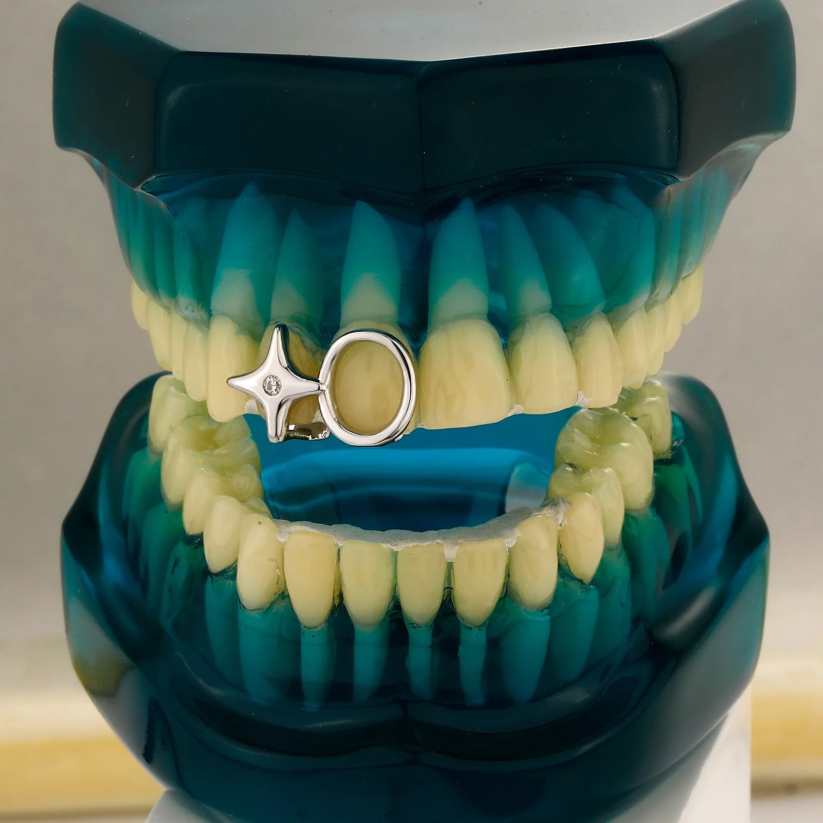 Grillz dentaire Y2K brillant à - Women'S Y2K Accessories avis et prix